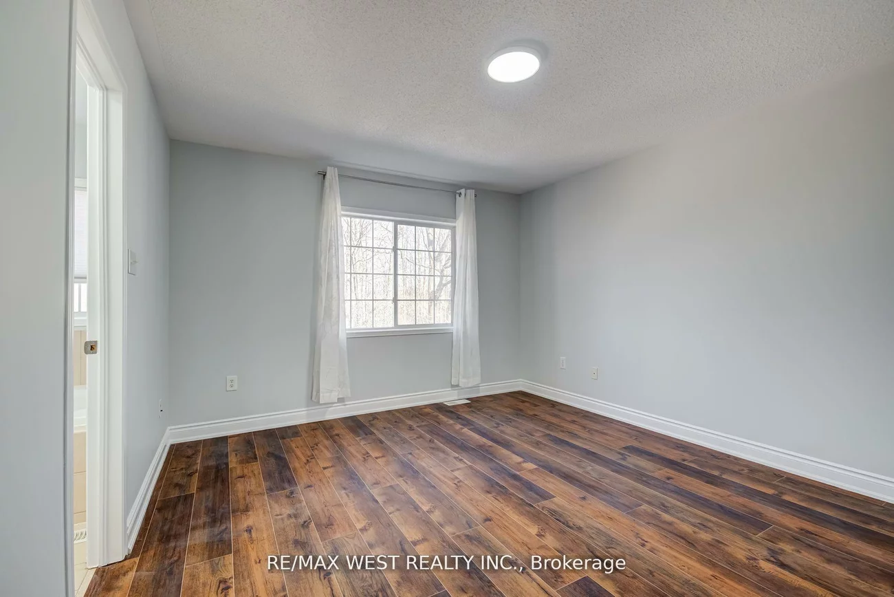 7360, Zinnia, Meadowvale Village, Mississauga