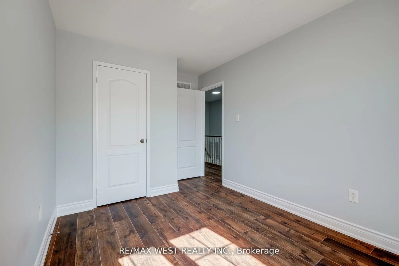 7360, Zinnia, Meadowvale Village, Mississauga