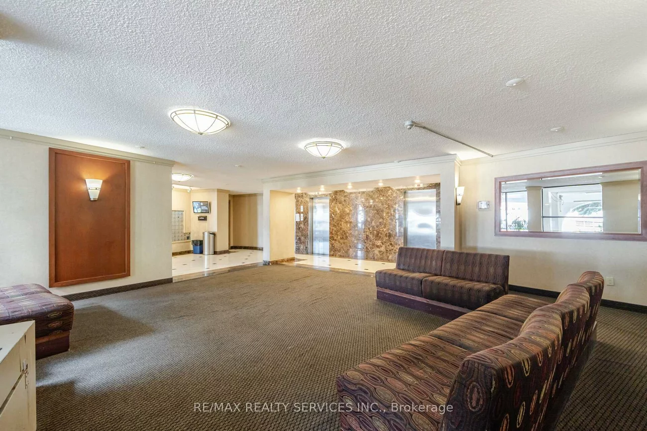 20, Mississauga Valley, Mississauga Valleys, Mississauga