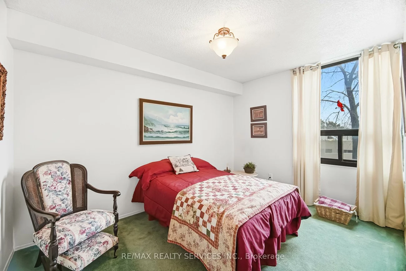 20, Mississauga Valley, Mississauga Valleys, Mississauga