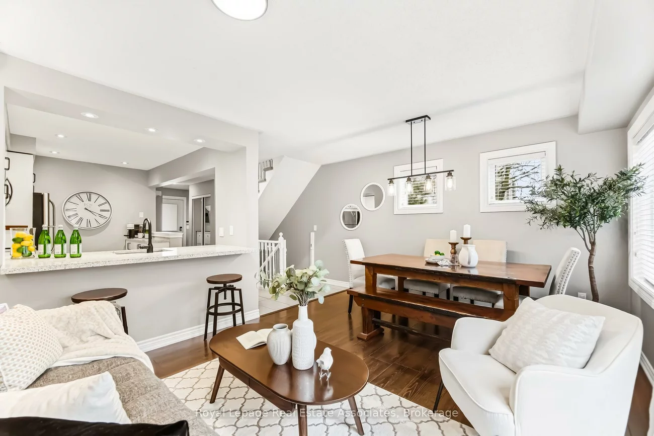 2080, Leanne, Sheridan, Mississauga