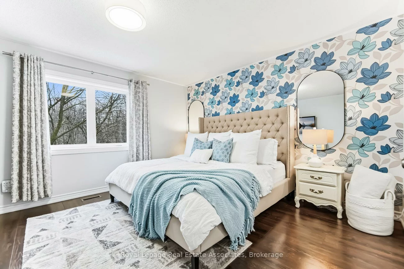 2080, Leanne, Sheridan, Mississauga