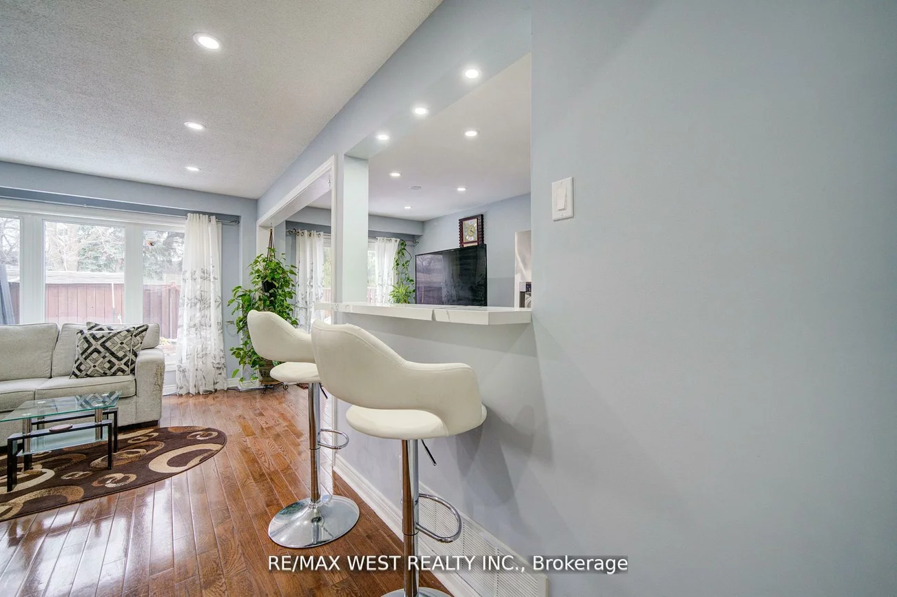 3525, Brandon Gate, Malton, Mississauga