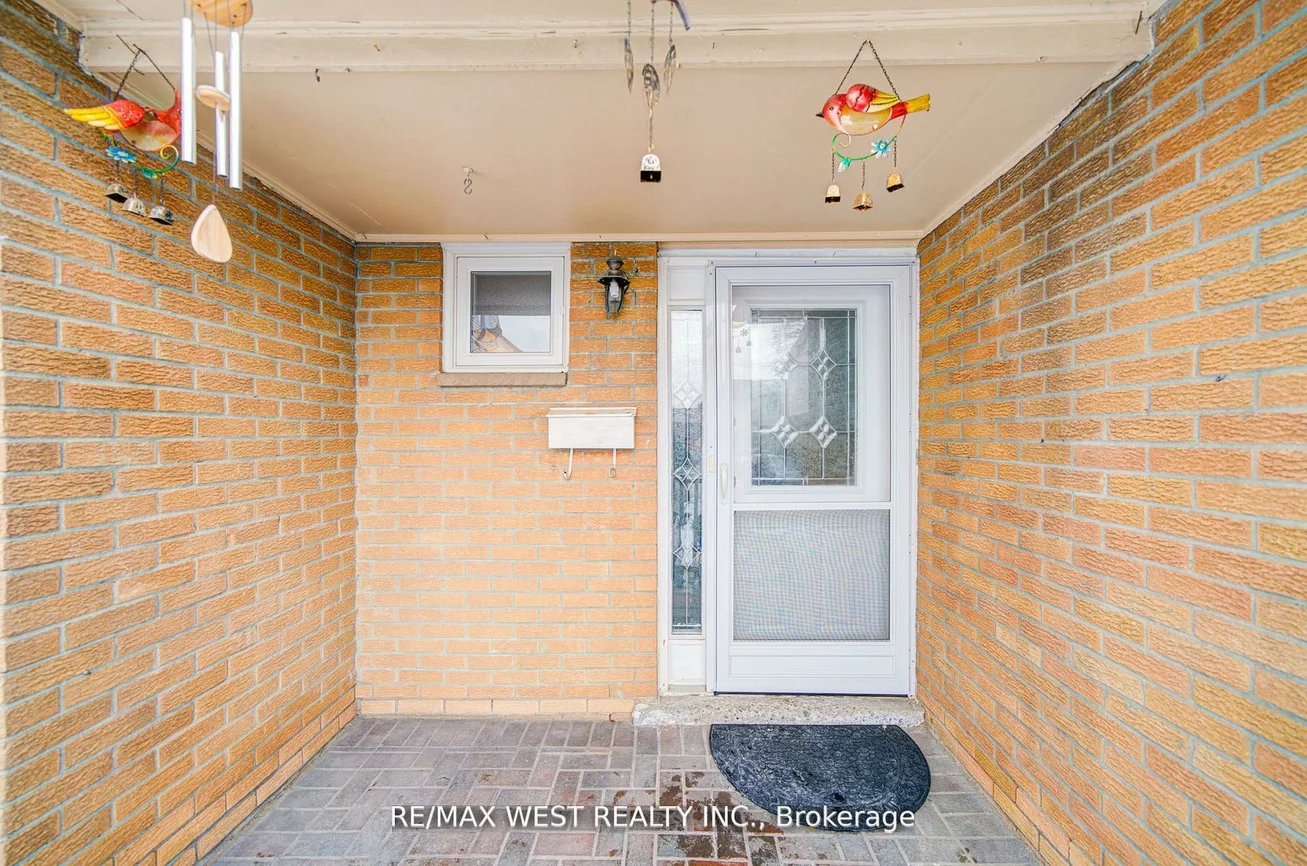 3525, Brandon Gate, Malton, Mississauga