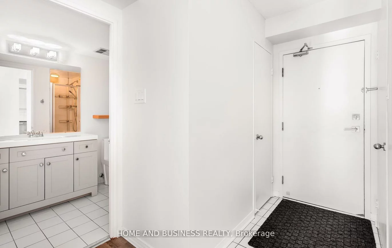 75, King, Cooksville, Mississauga