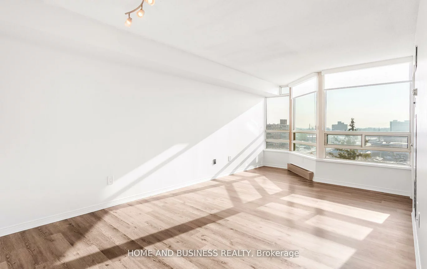 75, King, Cooksville, Mississauga