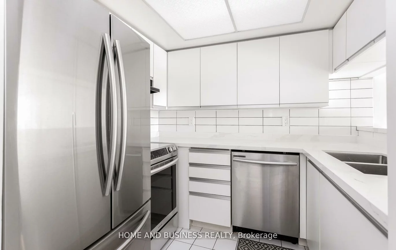 75, King, Cooksville, Mississauga