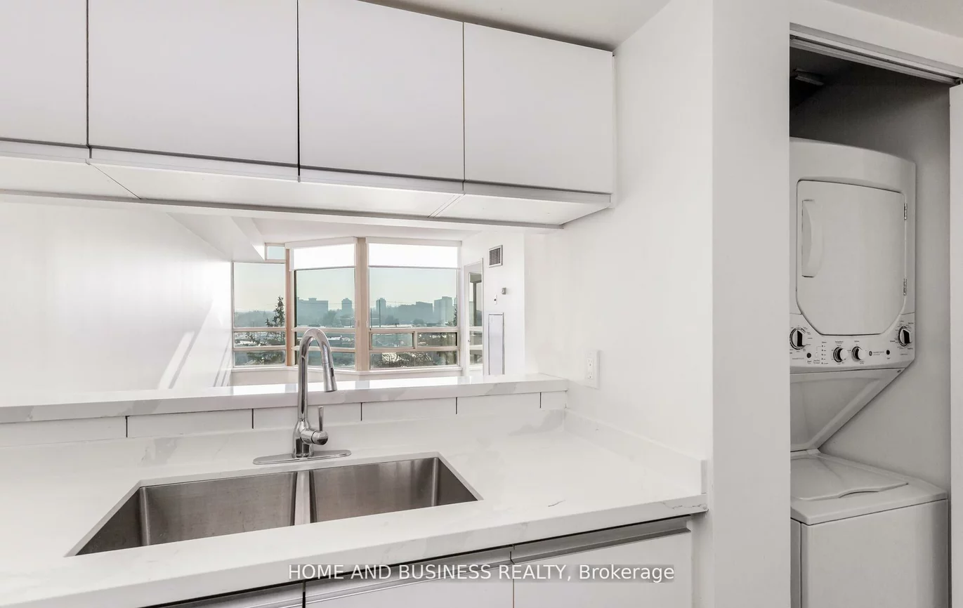 75, King, Cooksville, Mississauga