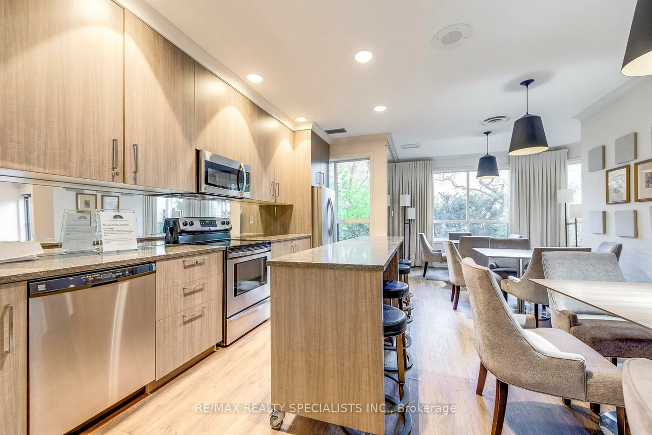 55, Kingsbridge Garden, Hurontario, Mississauga