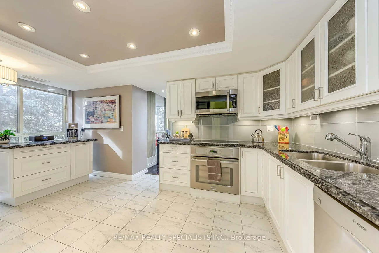 55, Kingsbridge Garden, Hurontario, Mississauga