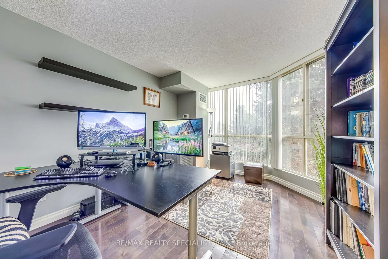 55, Kingsbridge Garden, Hurontario, Mississauga