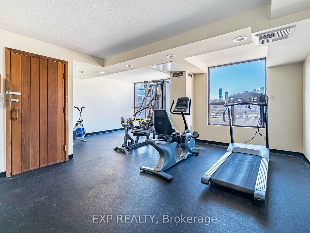 25, Agnes, Cooksville, Mississauga