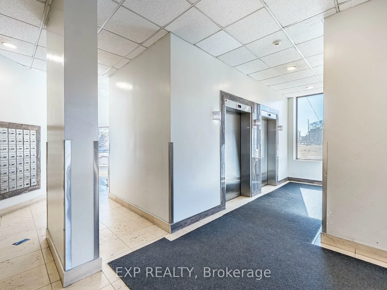 25, Agnes, Cooksville, Mississauga