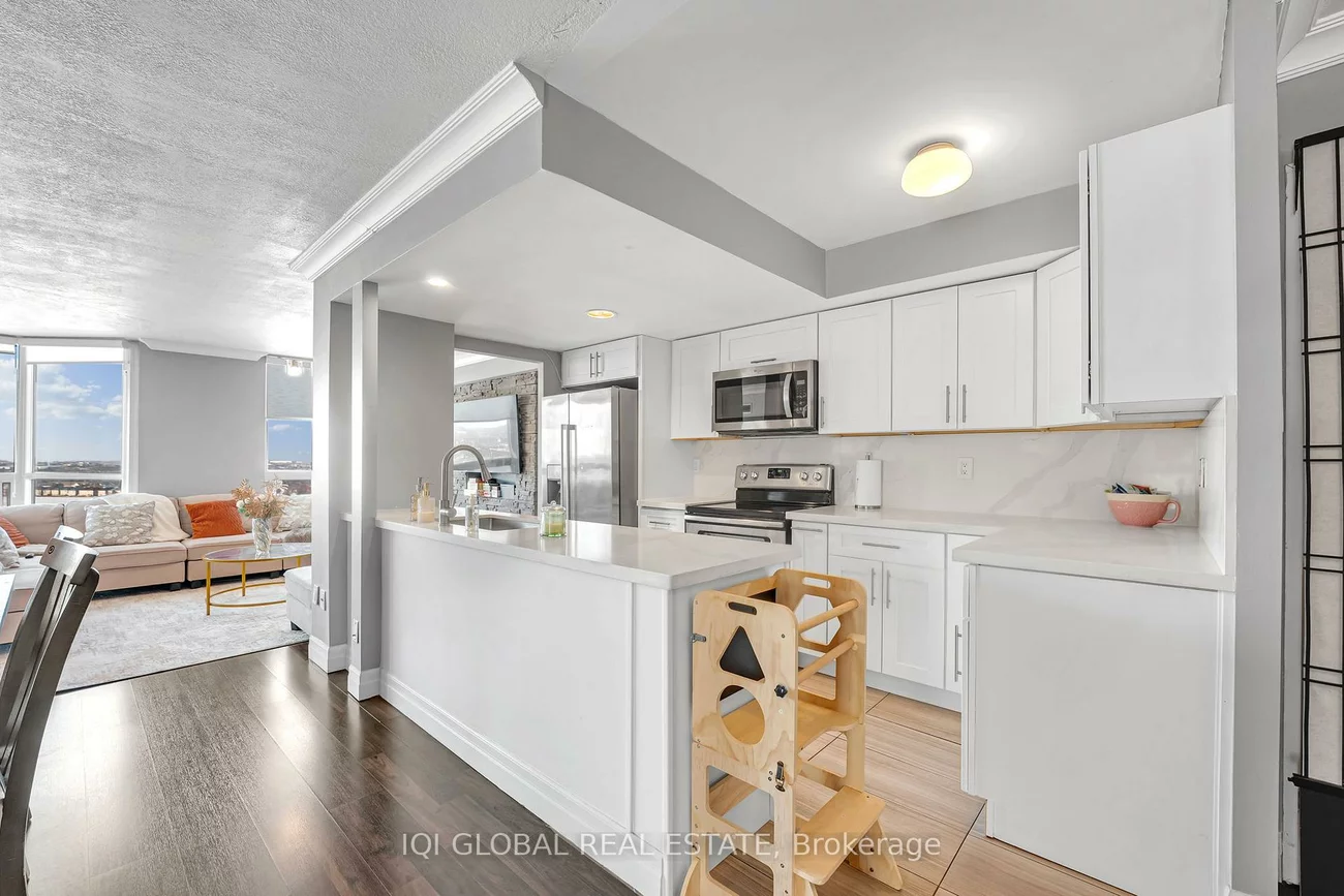 4450, Tucana, Hurontario, Mississauga