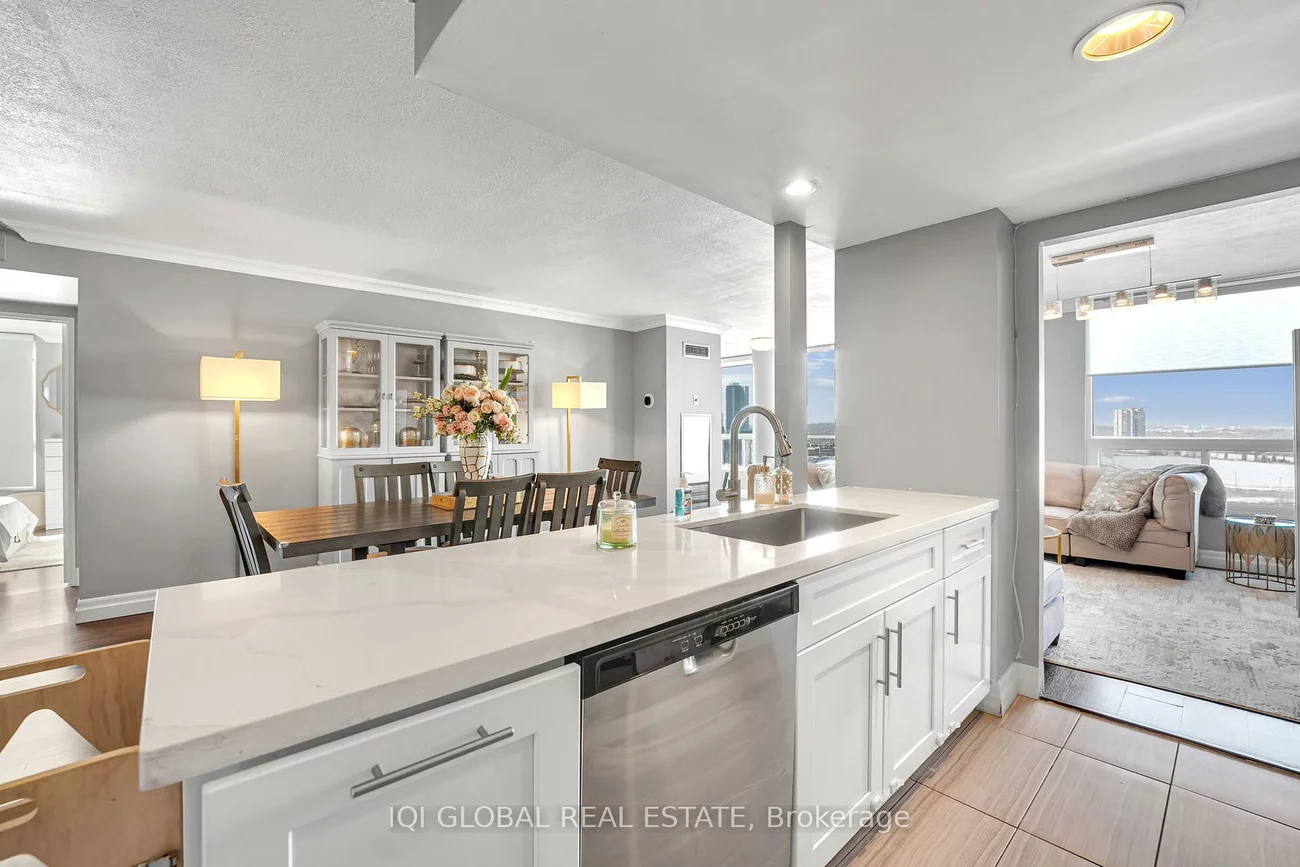 4450, Tucana, Hurontario, Mississauga