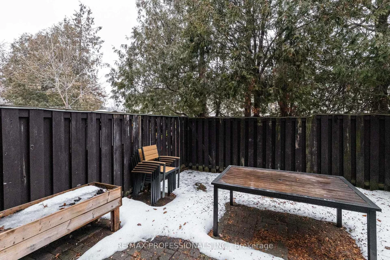 6699, Falconer, Streetsville, Mississauga