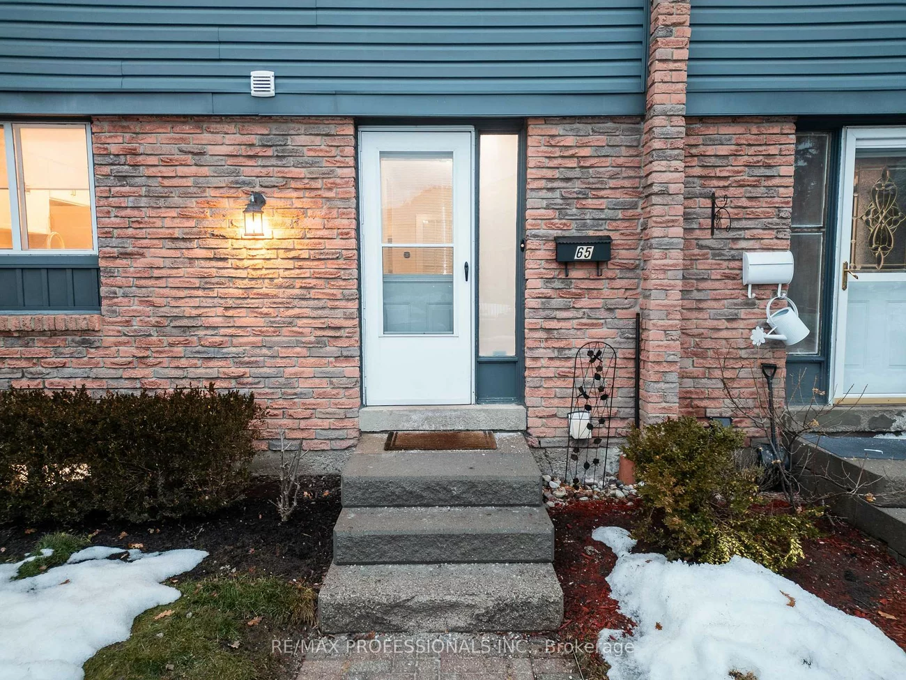 6699, Falconer, Streetsville, Mississauga