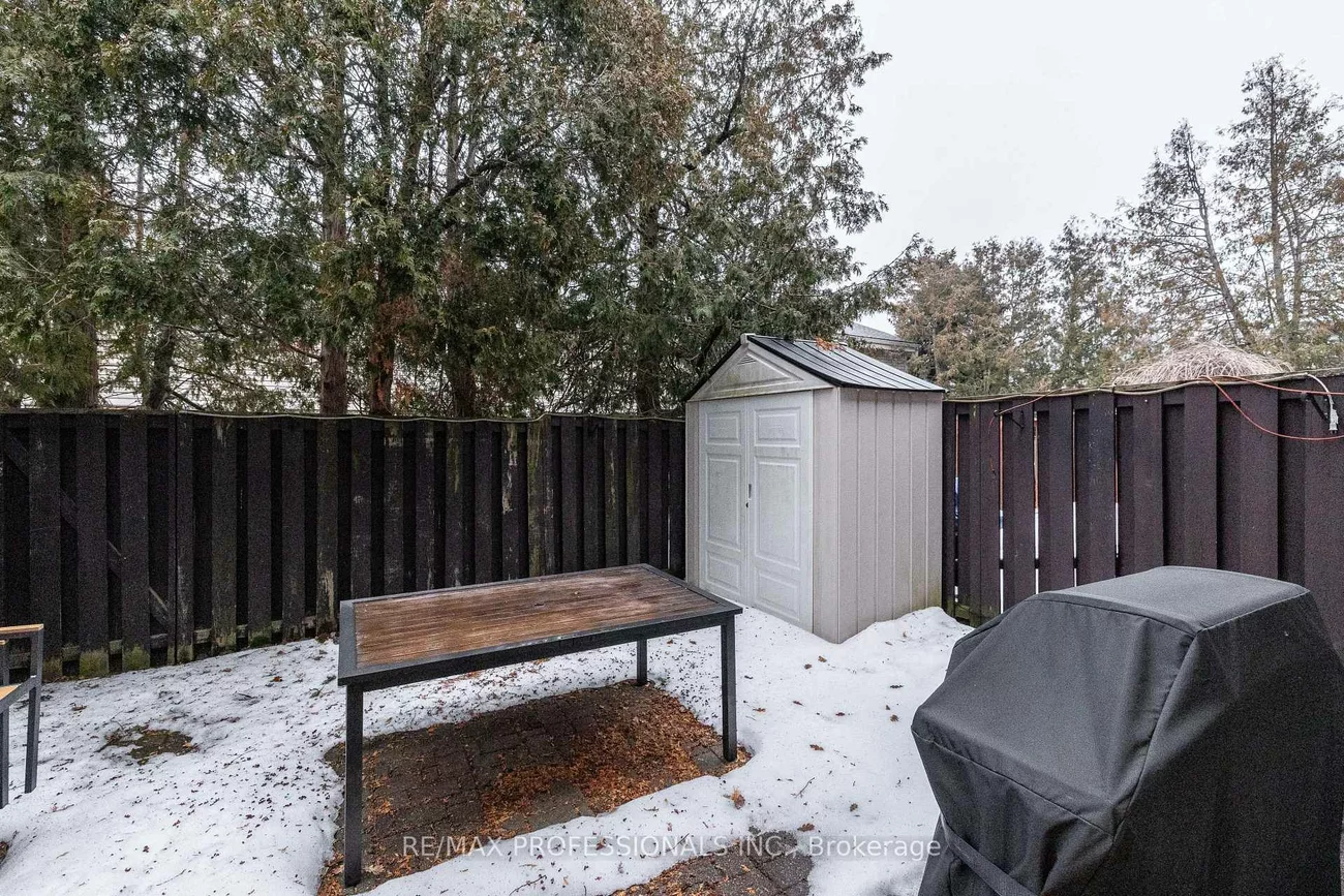 6699, Falconer, Streetsville, Mississauga