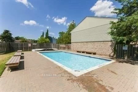 6699, Falconer, Streetsville, Mississauga