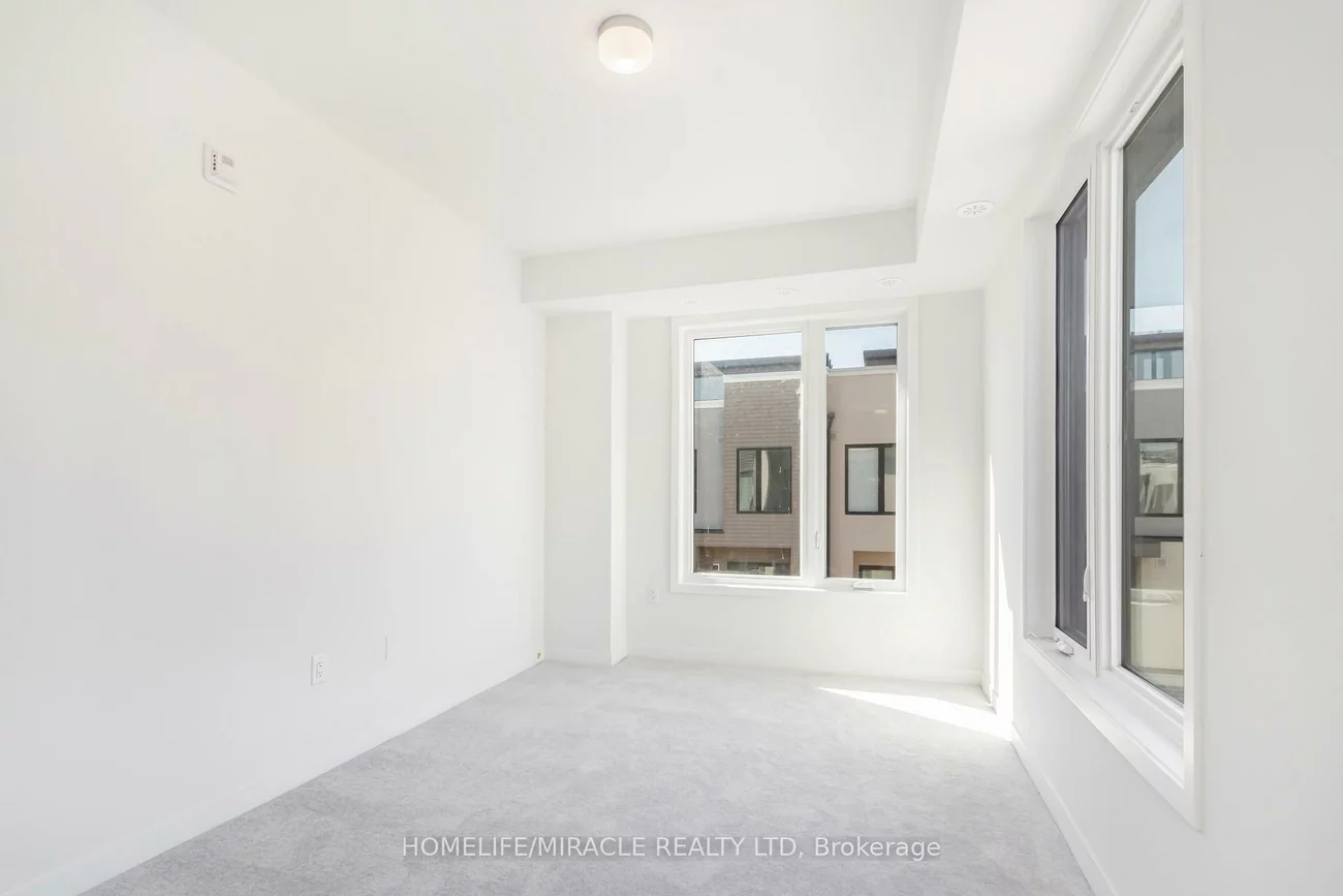 3415, Ridgeway, Erin Mills, Mississauga