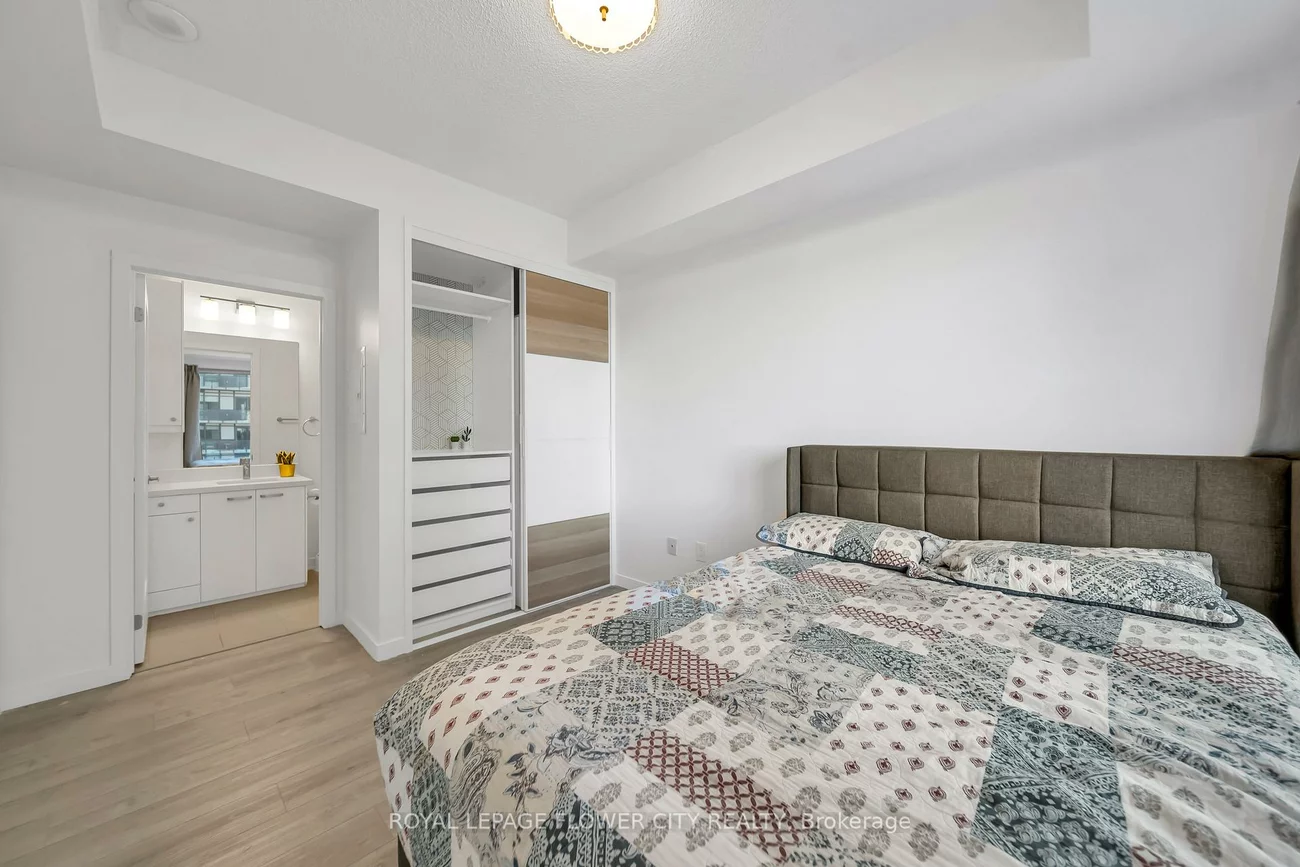 385, Prince of Wales, City Centre, Mississauga