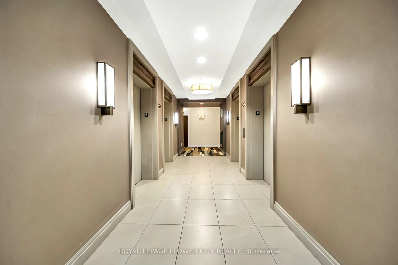 385, Prince of Wales, City Centre, Mississauga