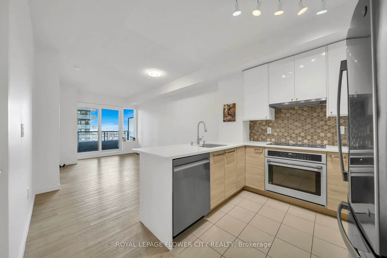 385, Prince of Wales, City Centre, Mississauga