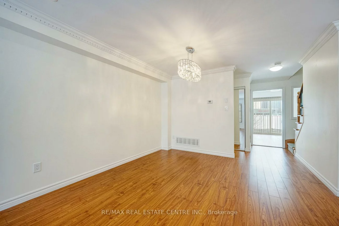 4950, Albina, Hurontario, Mississauga