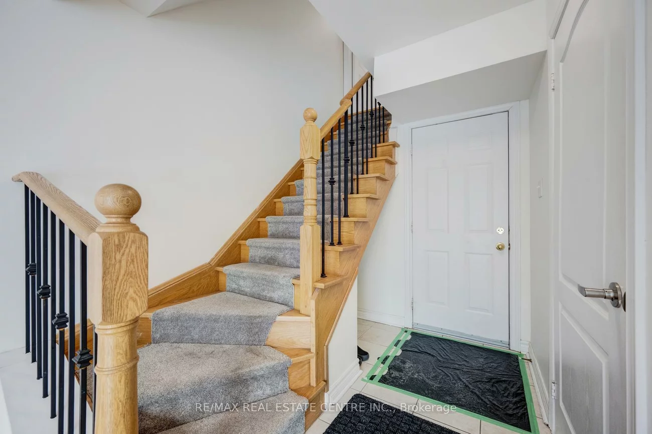 4950, Albina, Hurontario, Mississauga