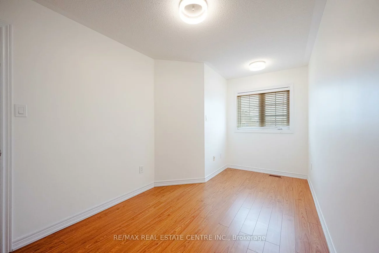 4950, Albina, Hurontario, Mississauga