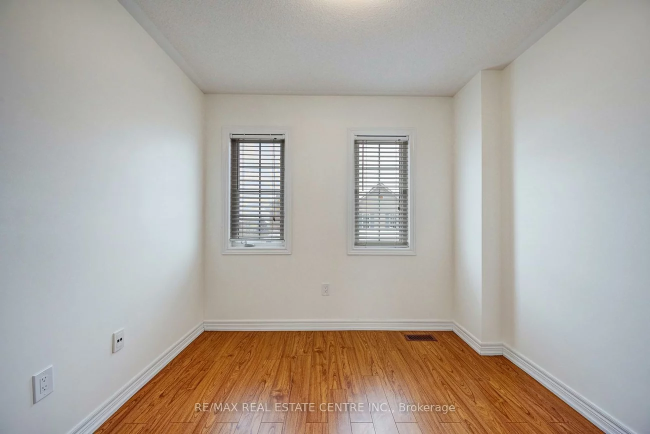 4950, Albina, Hurontario, Mississauga