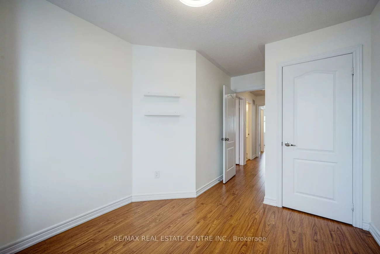 4950, Albina, Hurontario, Mississauga