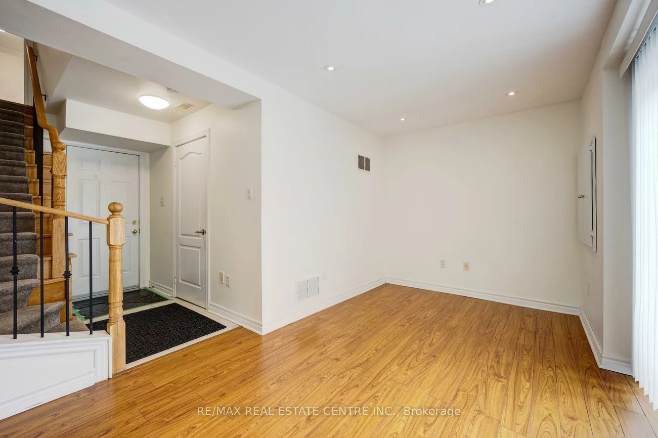 4950, Albina, Hurontario, Mississauga