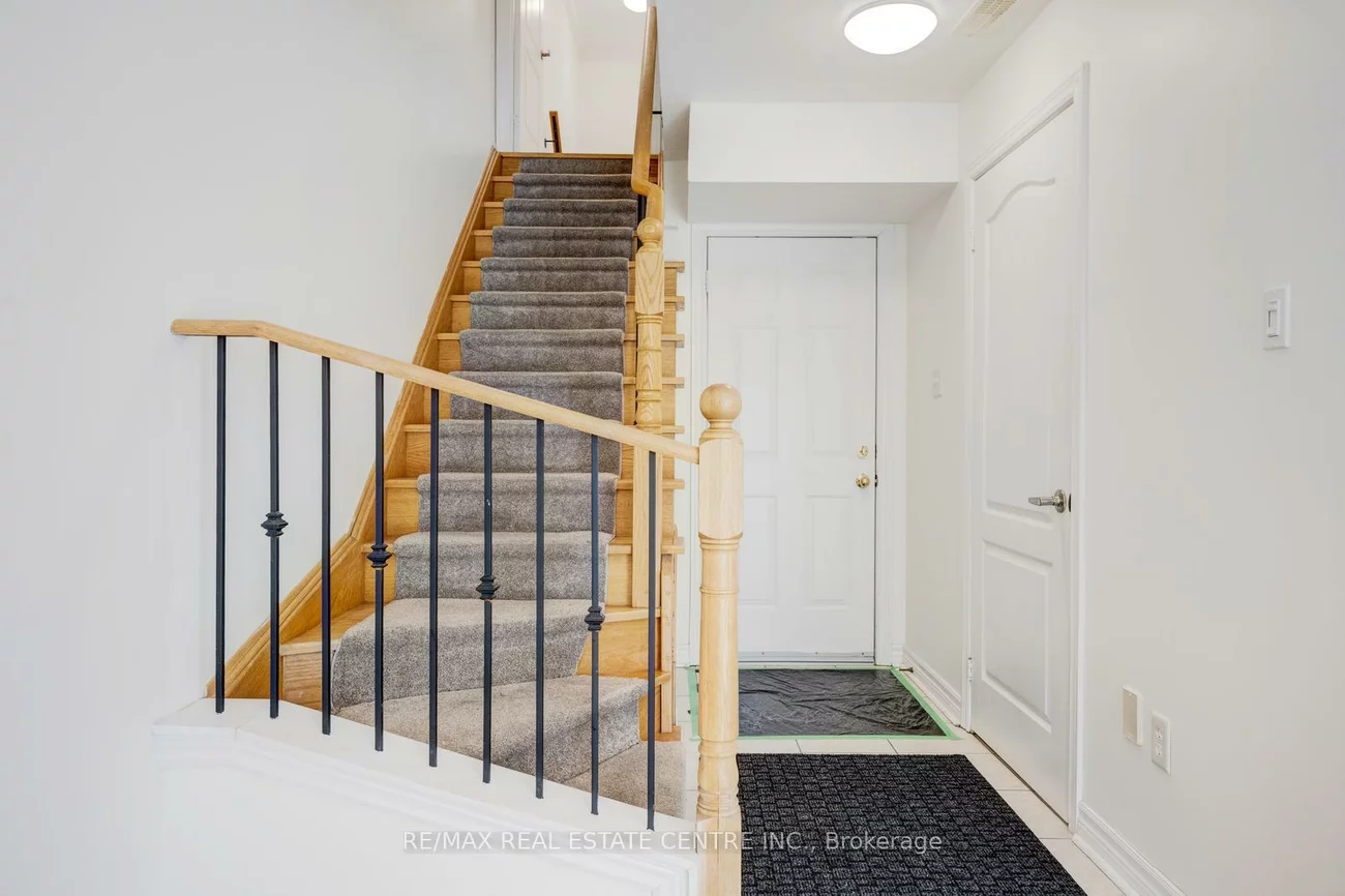 4950, Albina, Hurontario, Mississauga