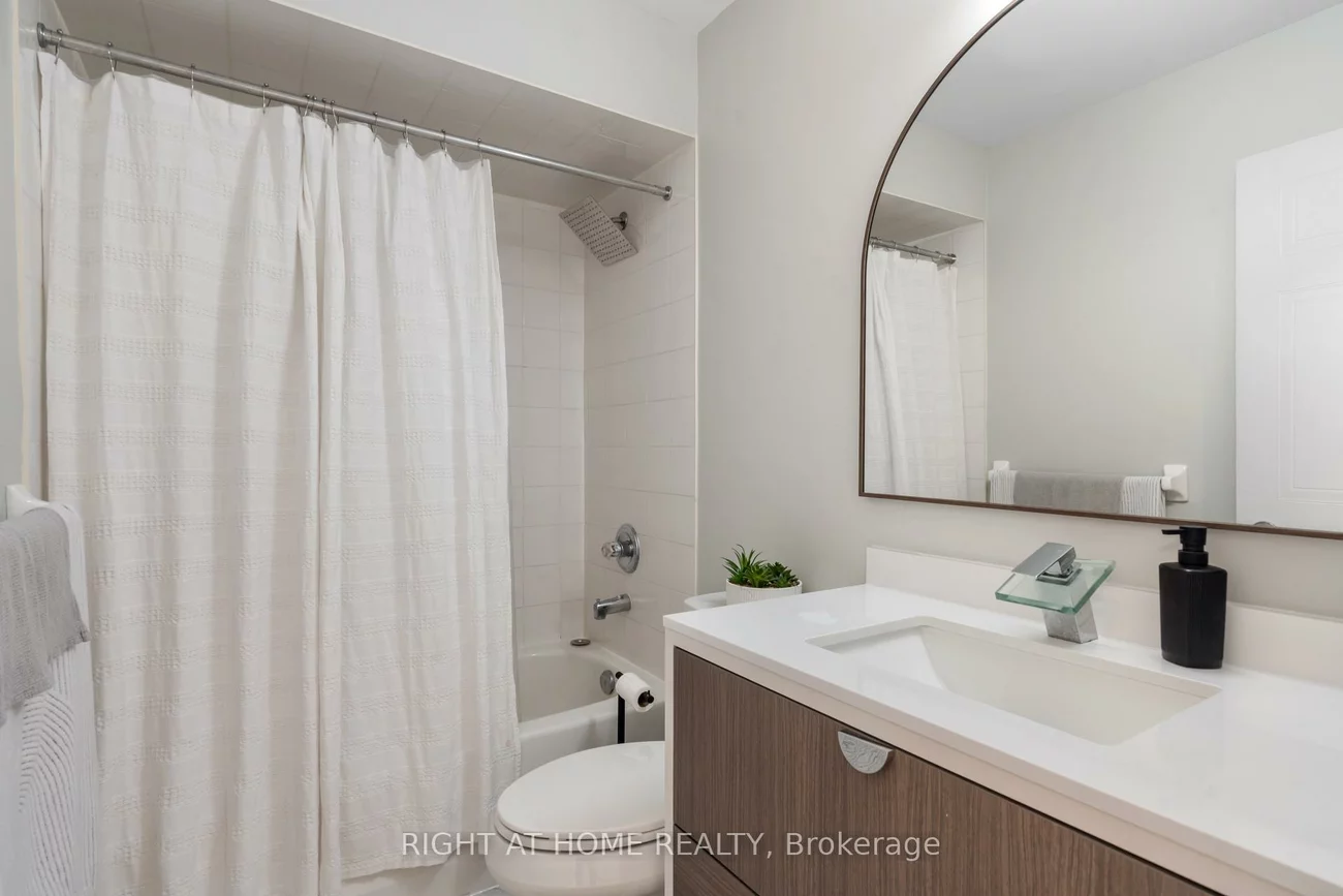 2088, Leanne, Sheridan Park, Mississauga