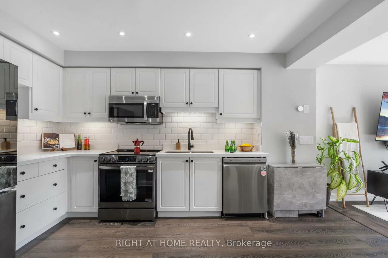 2088, Leanne, Sheridan Park, Mississauga