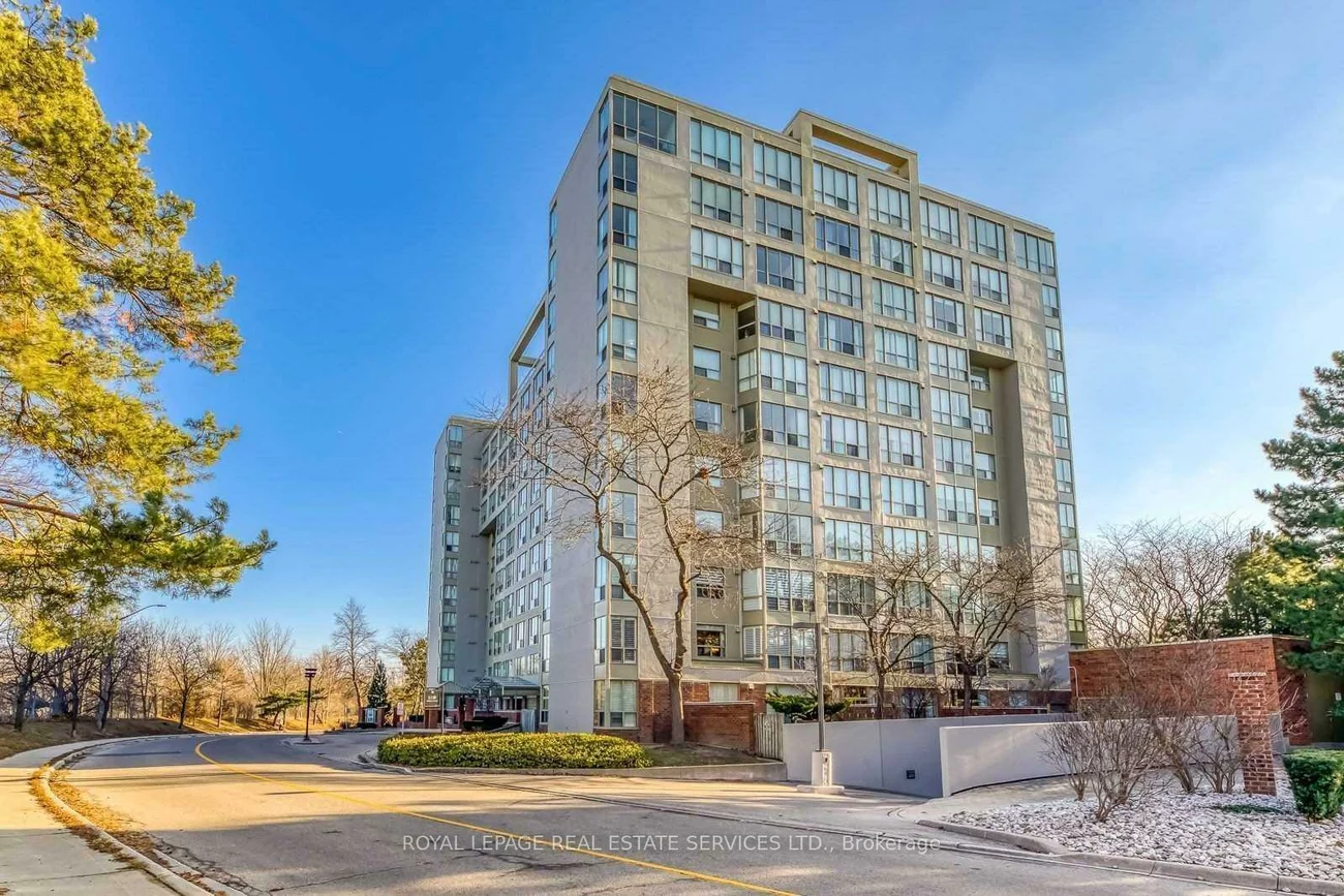 1110, Walden, Clarkson, Mississauga