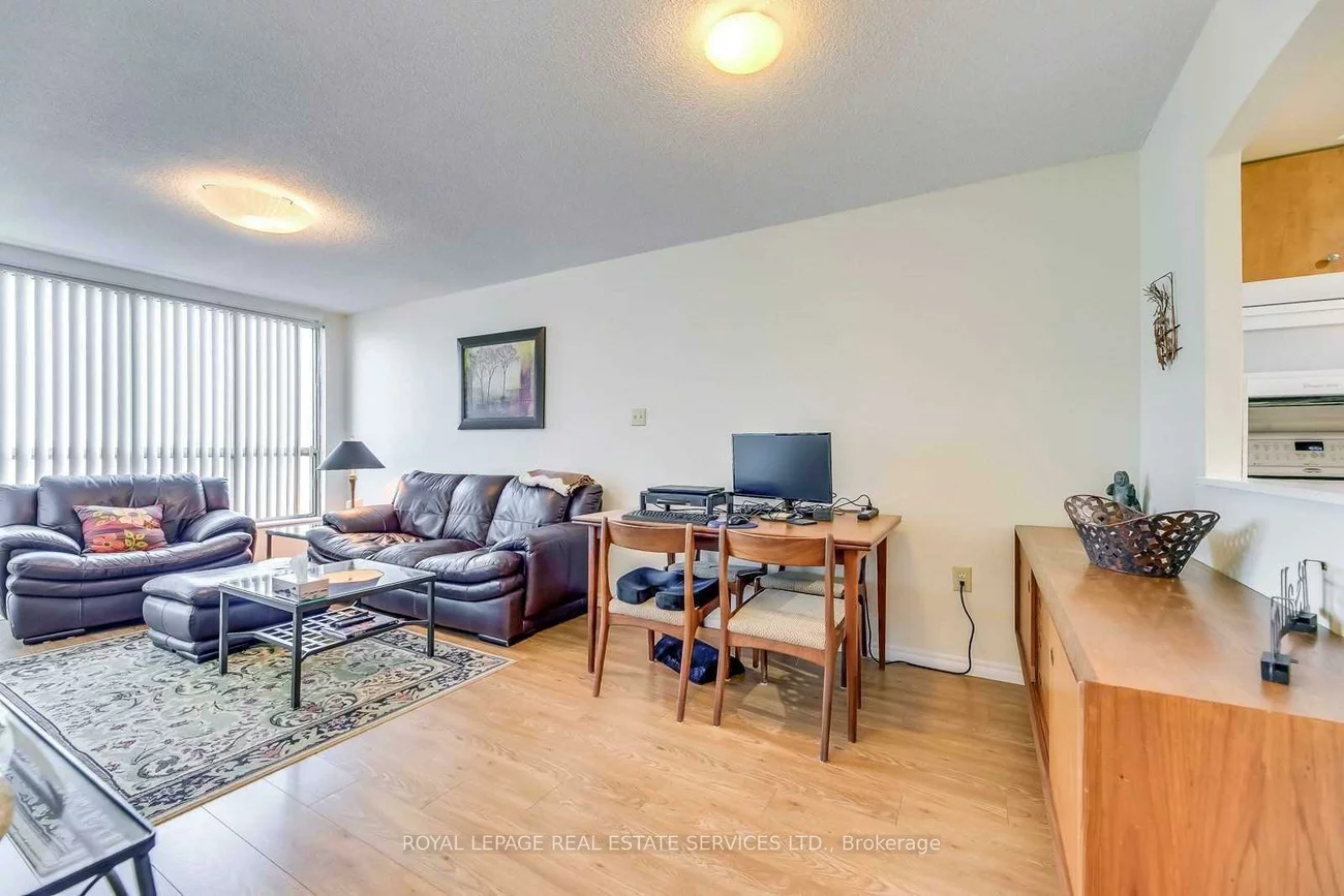 1110, Walden, Clarkson, Mississauga