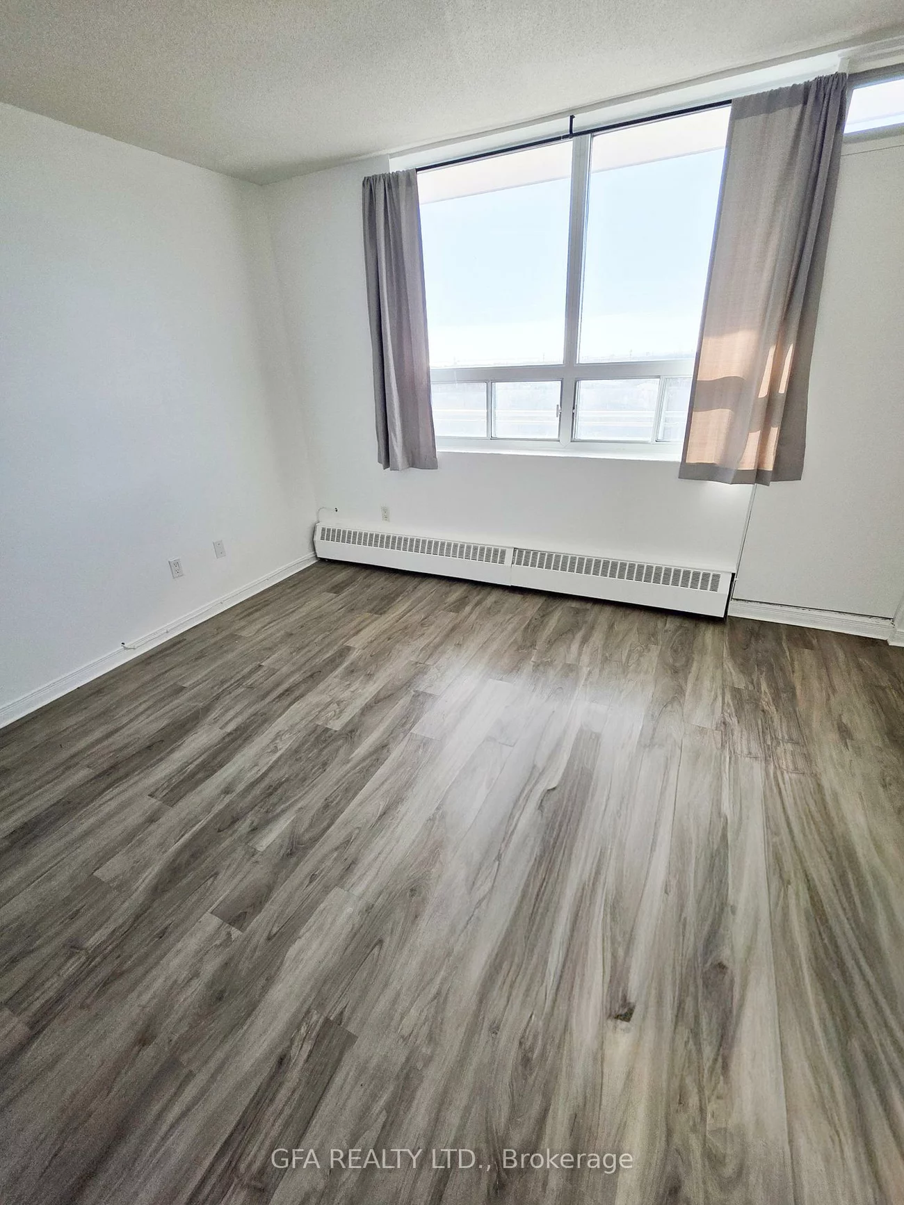 3145, Queen Frederica, Applewood, Mississauga