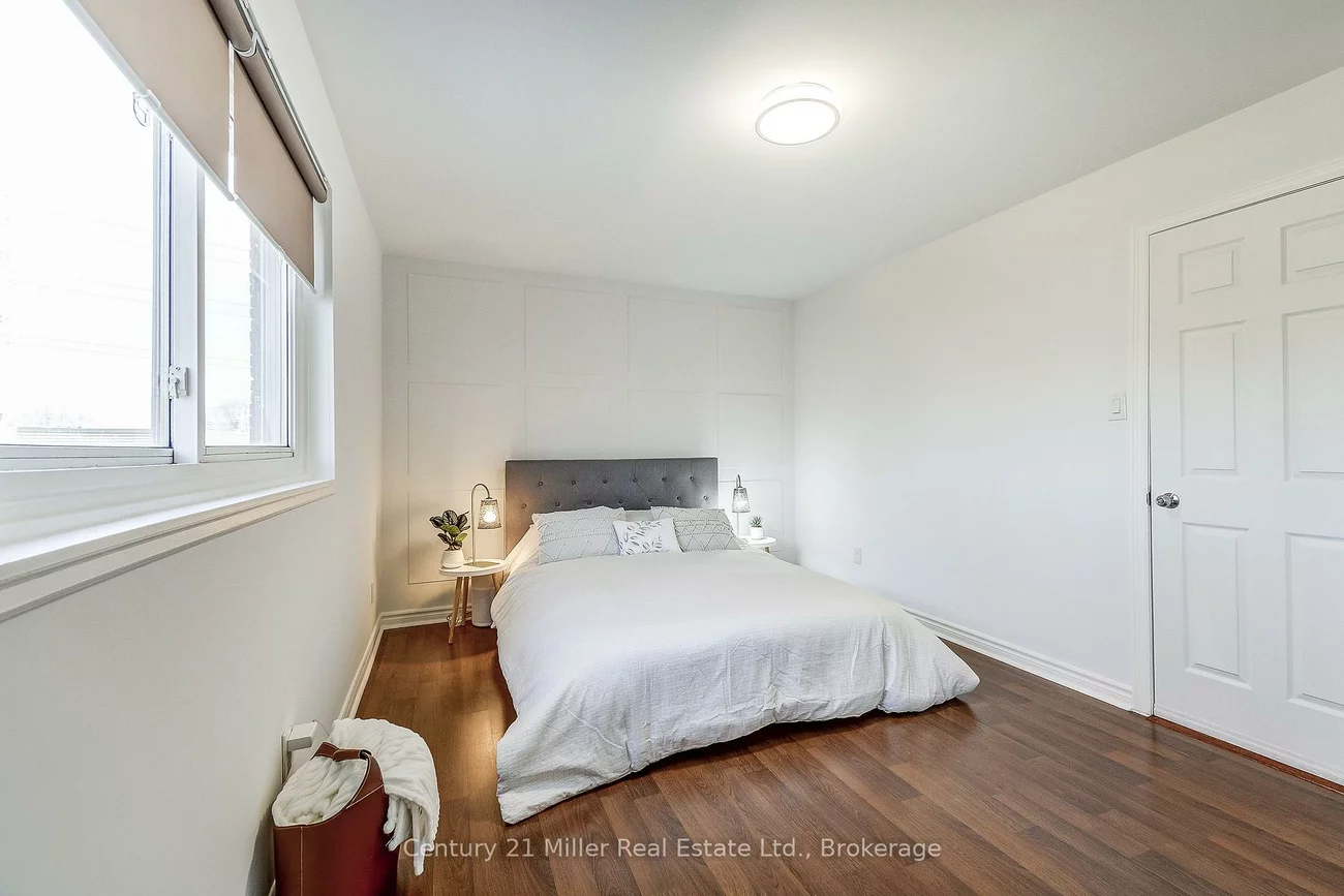 2315, Bromsgrove, Clarkson, Mississauga