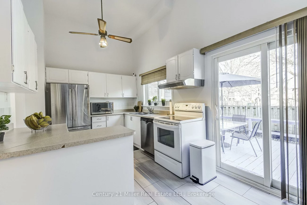 2315, Bromsgrove, Clarkson, Mississauga