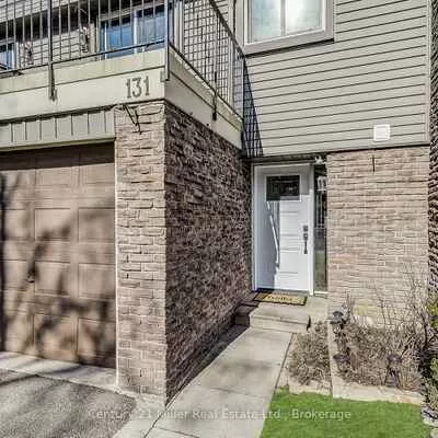 2315, Bromsgrove, Clarkson, Mississauga