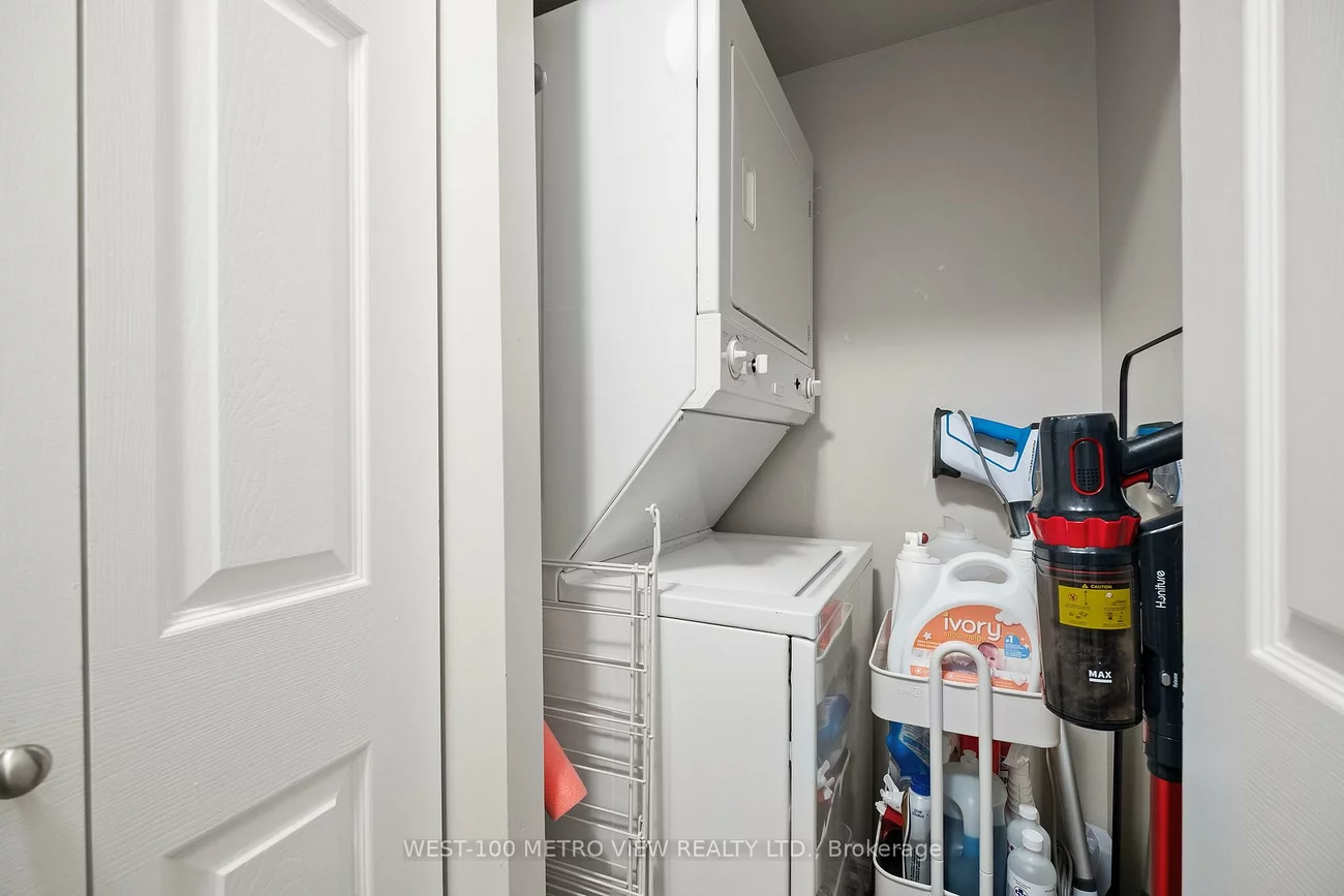 388, Prince Of Wales, City Centre, Mississauga