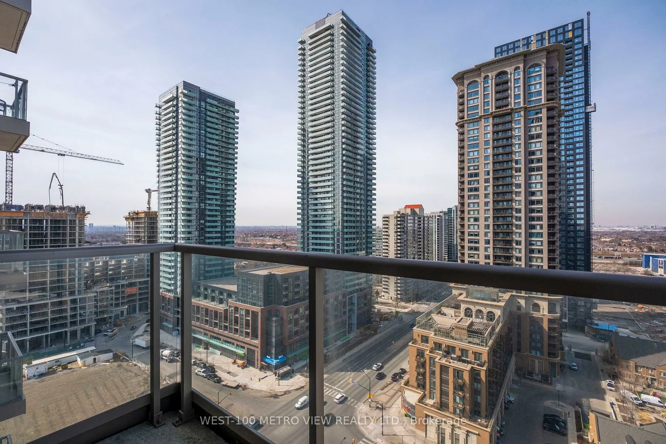 388, Prince Of Wales, City Centre, Mississauga