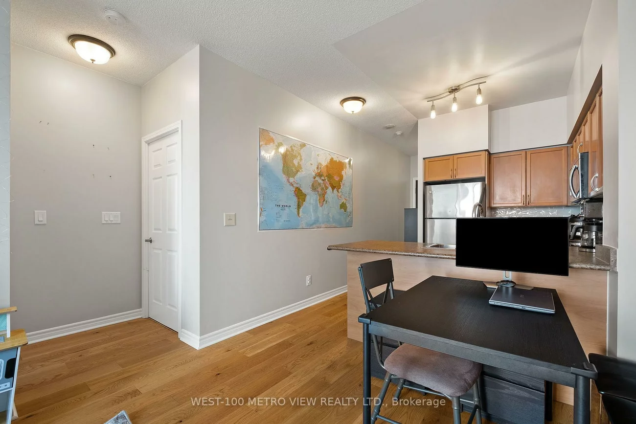 388, Prince Of Wales, City Centre, Mississauga