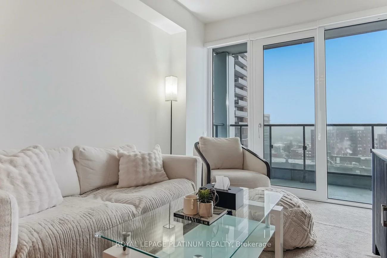 28, Ann, Port Credit, Mississauga