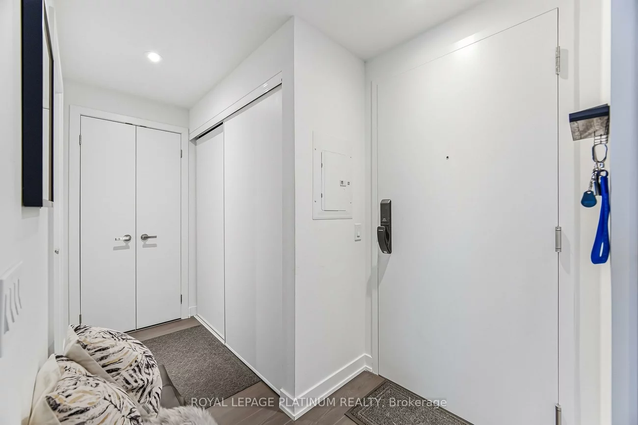 28, Ann, Port Credit, Mississauga