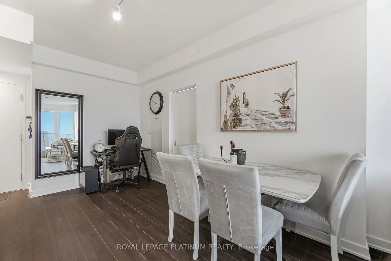 28, Ann, Port Credit, Mississauga