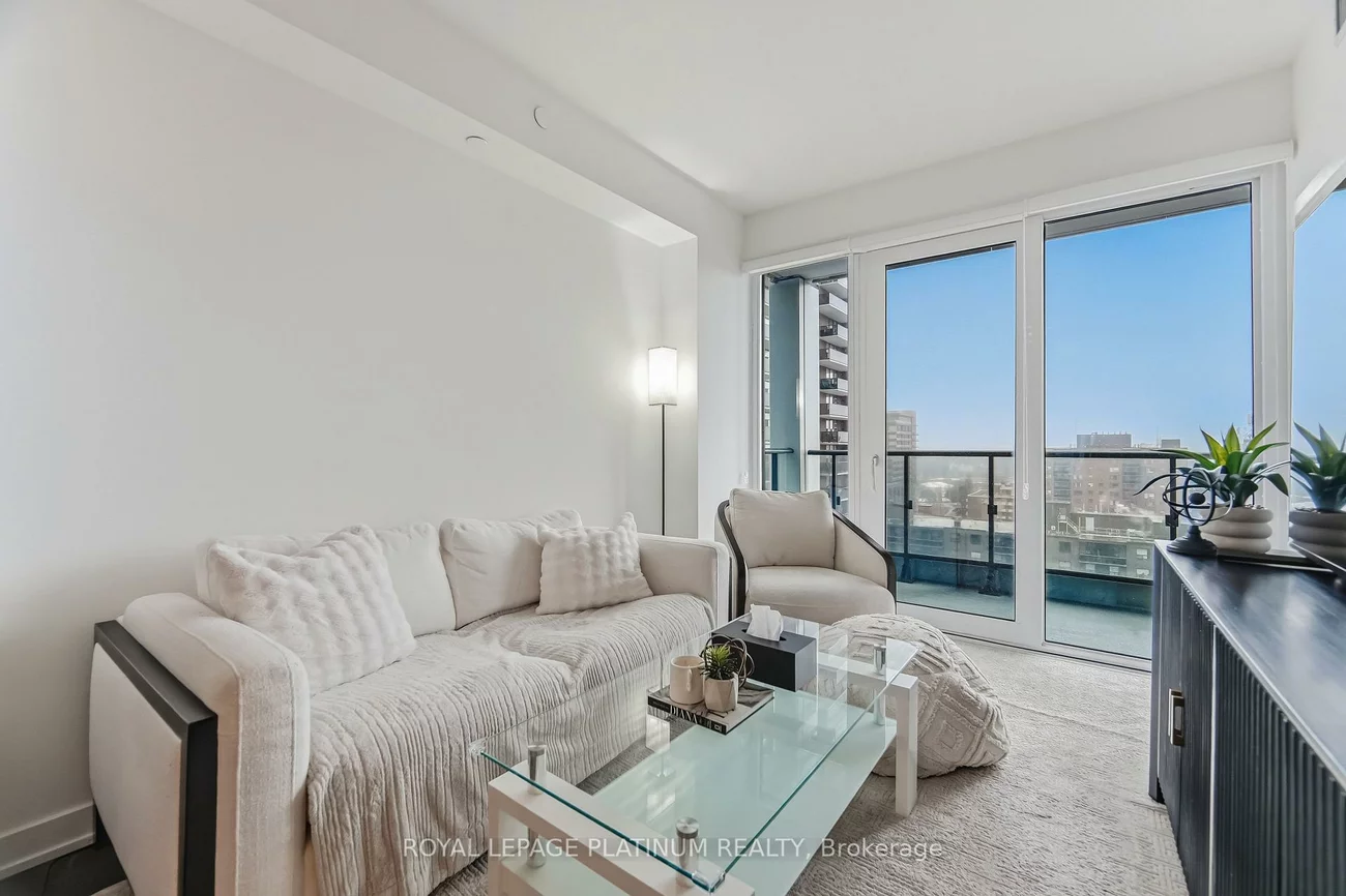 28, Ann, Port Credit, Mississauga