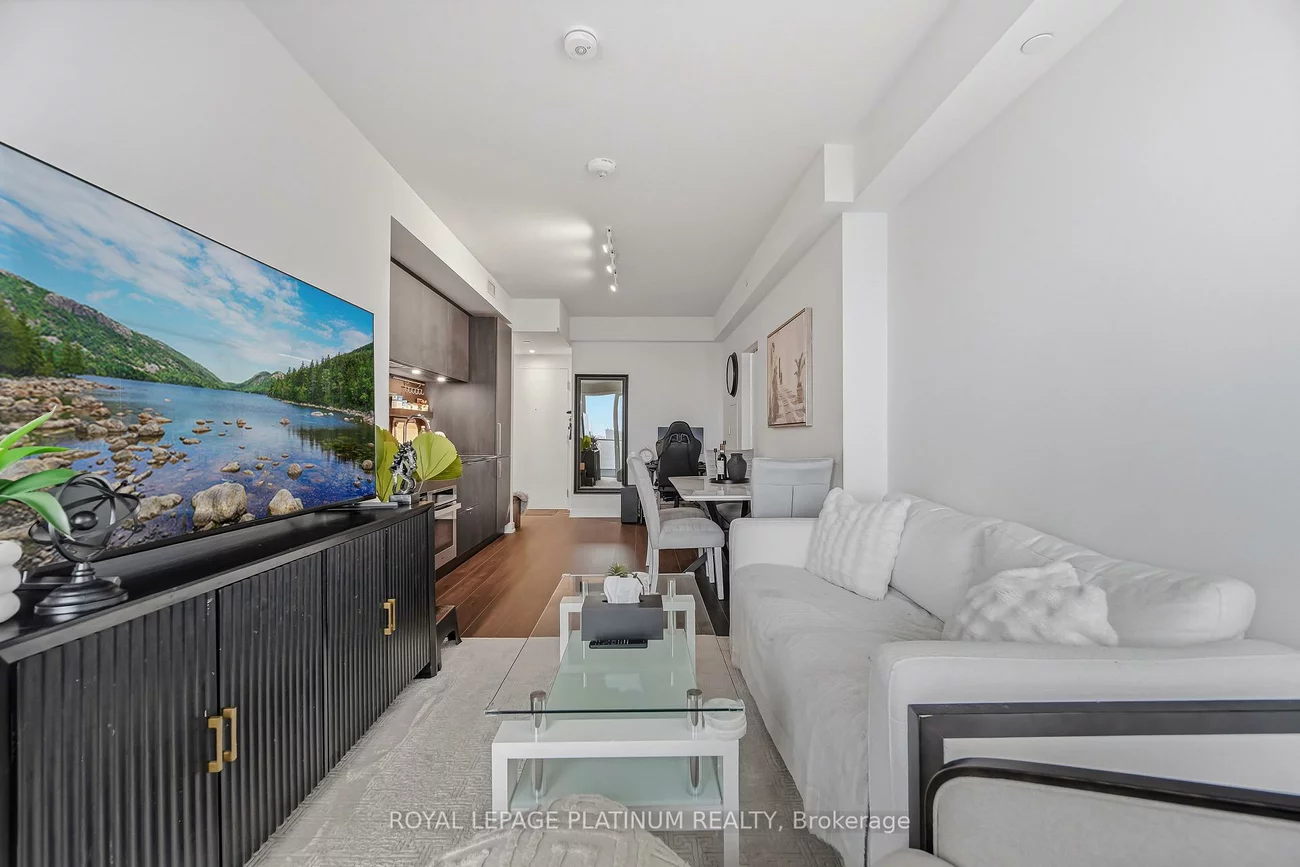 28, Ann, Port Credit, Mississauga